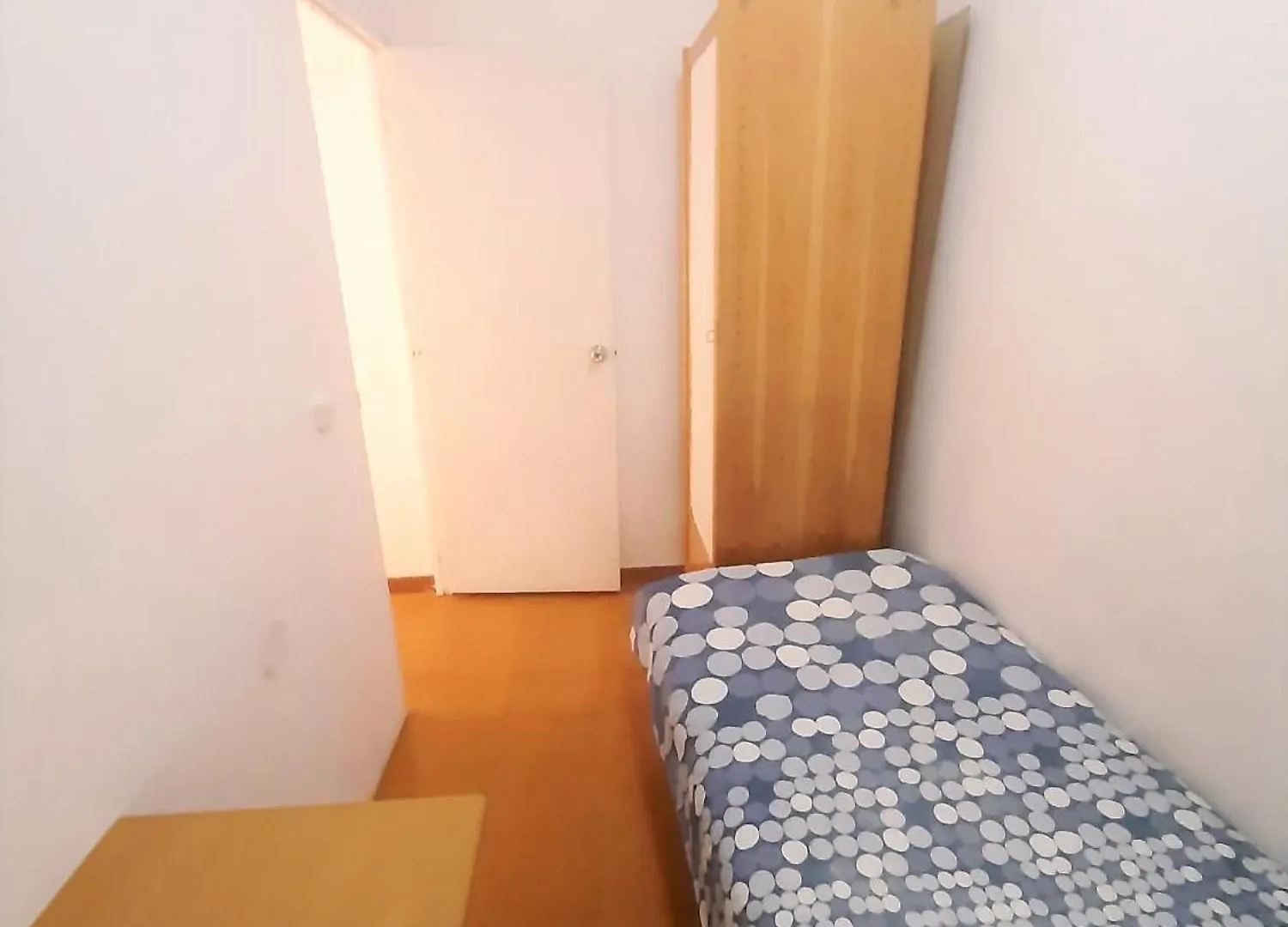 Room In Guest Room - Private Room With Sunny Terrace Of 200M2 2 Barcelona Guest house