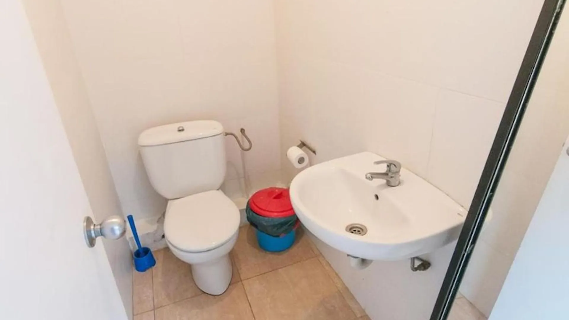 Guest house Room In Guest Room - Private Room With Sunny Terrace Of 200M2 2 Barcelona